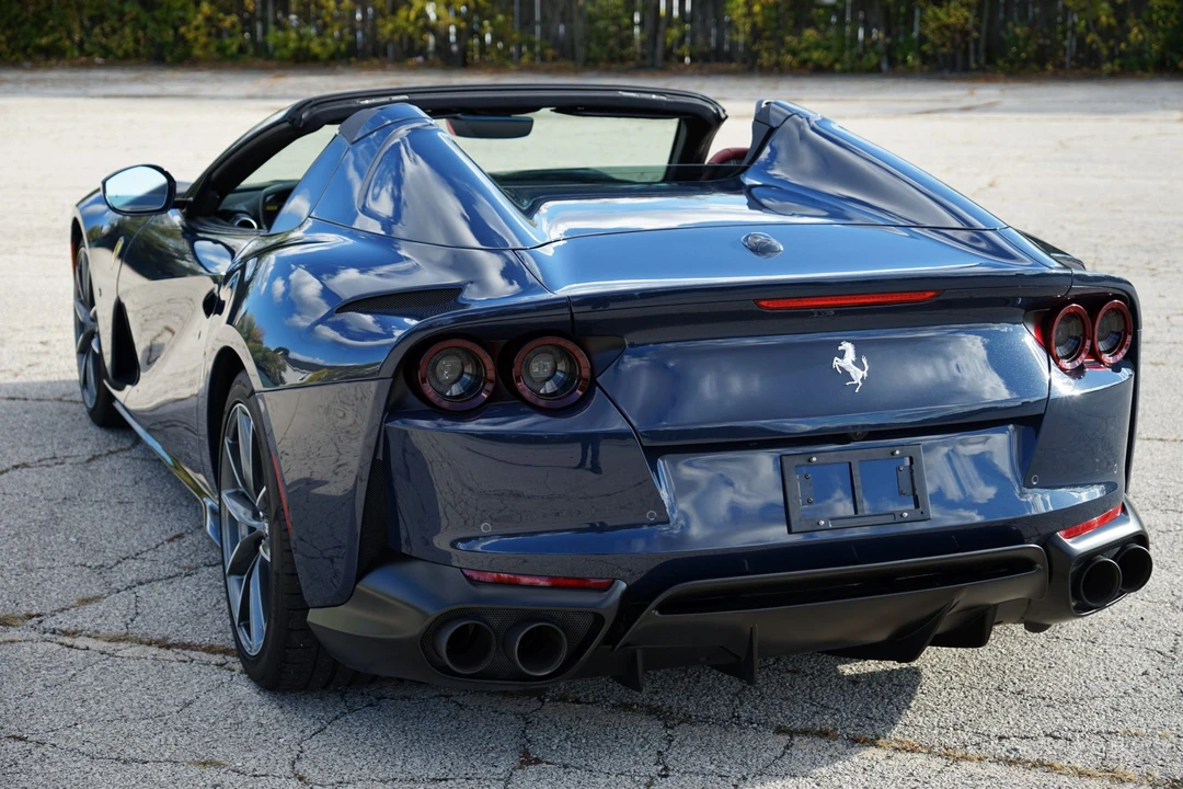 2021 Ferrari 812 GTS - Image 26 of 31
