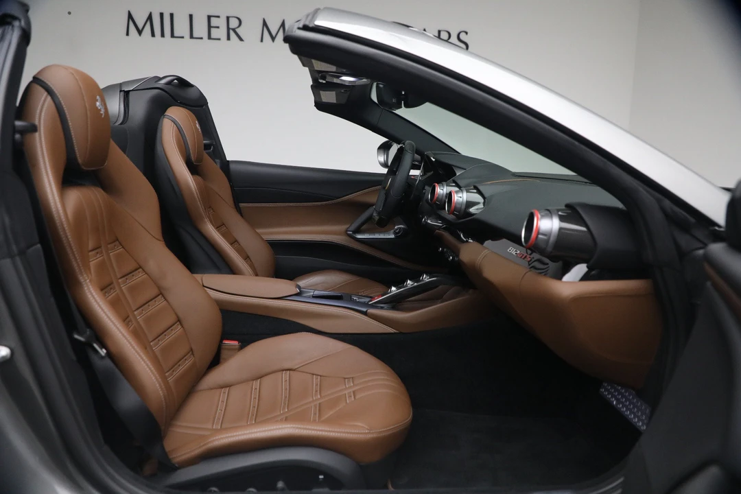 2021 Ferrari 812 GTS - Image 18 of 31
