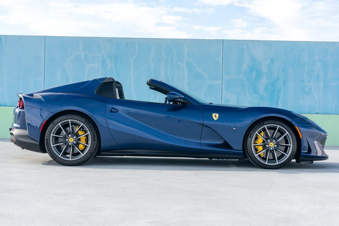 2021 Ferrari 812 GTS - Image 16 of 31