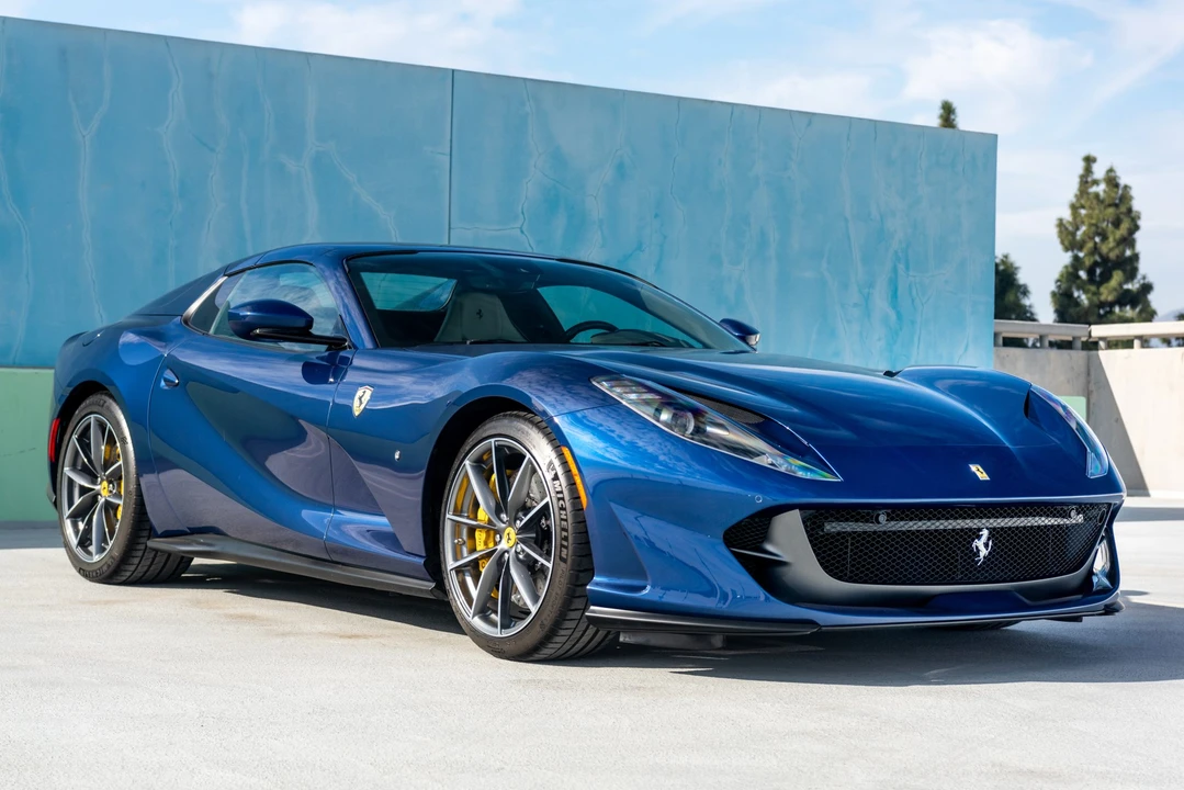 2021 Ferrari 812 GTS - Image 9 of 31