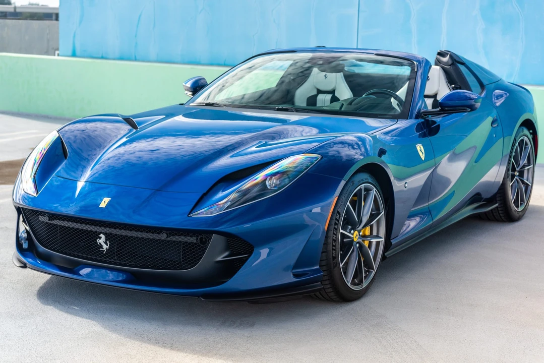 2021 Ferrari 812 GTS - Image 11 of 31