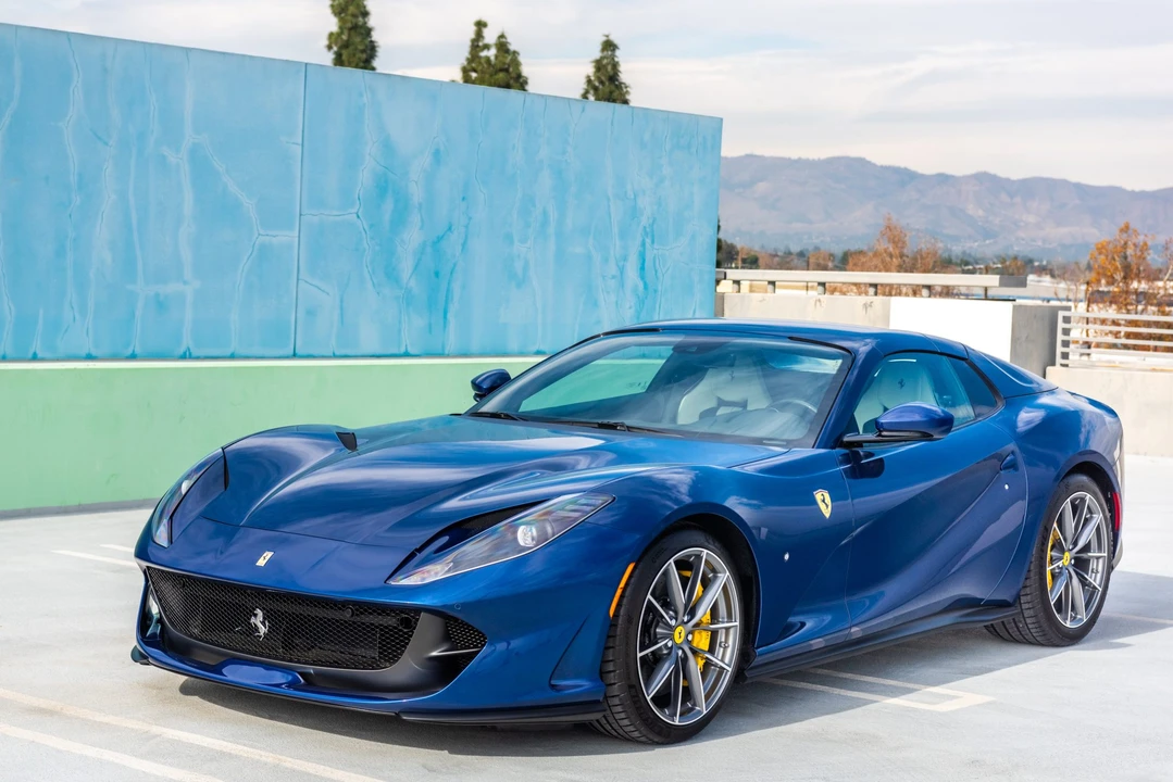 2021 Ferrari 812 GTS - Image 2 of 31