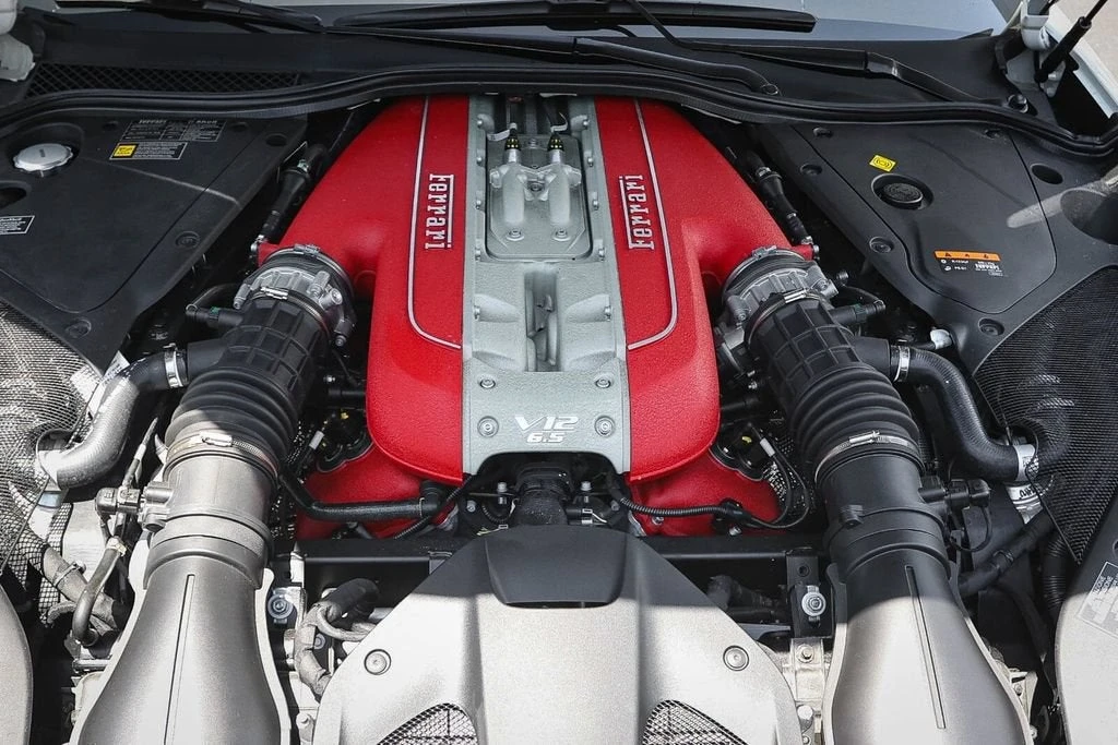2021 Ferrari 812 GTS - Image 20 of 31