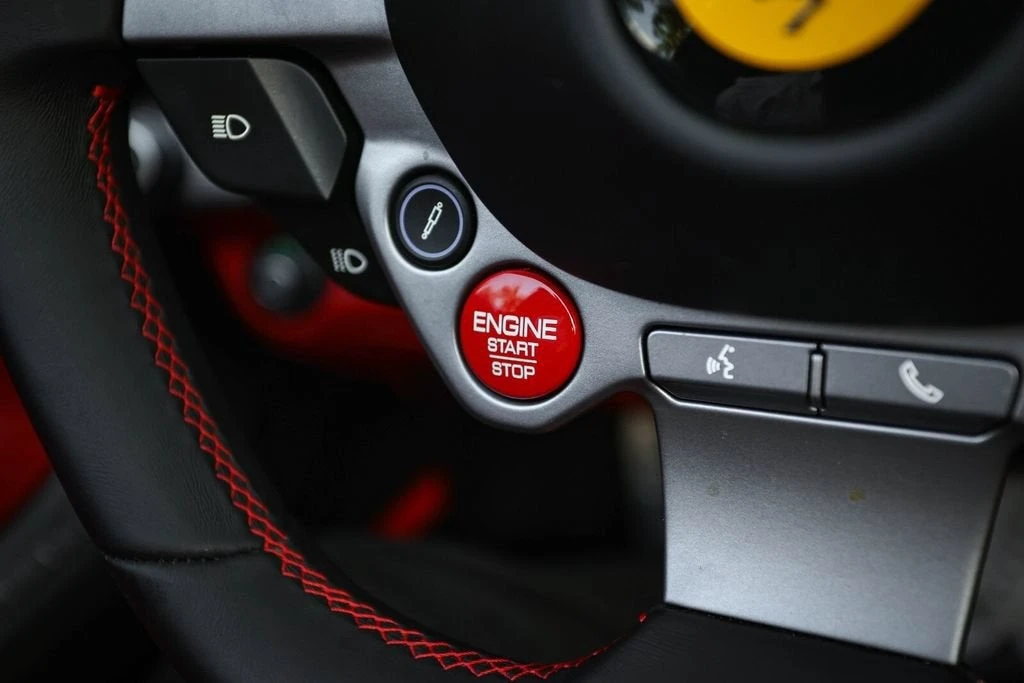 2021 Ferrari 812 GTS - Image 27 of 31