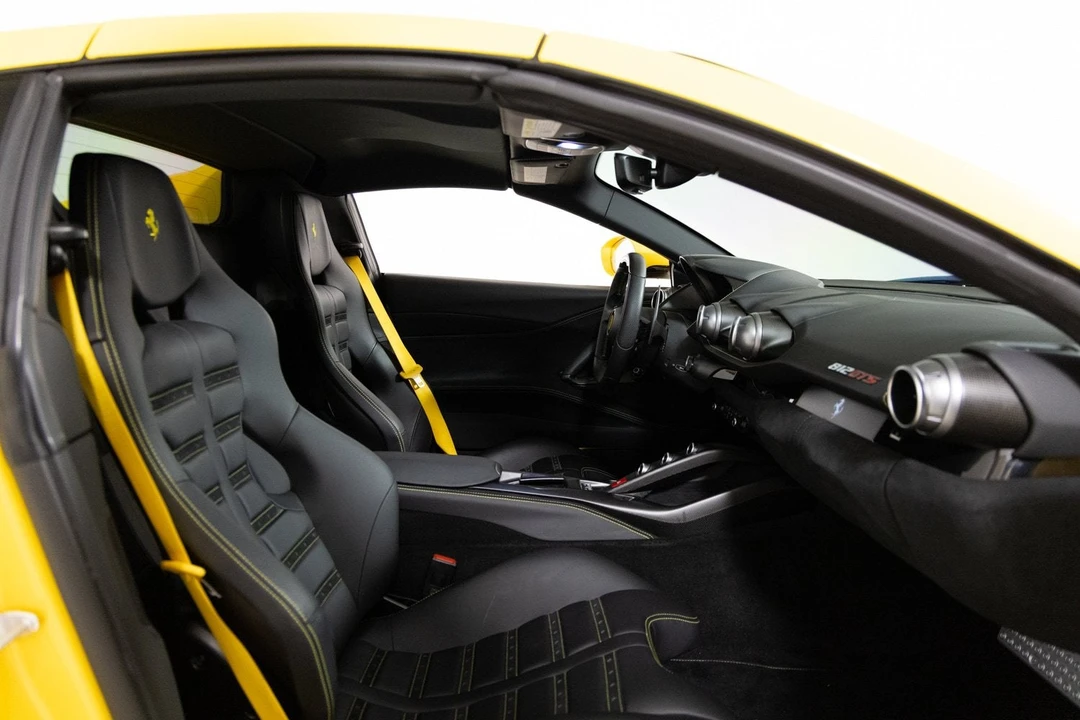 2021 Ferrari 812 GTS - Image 27 of 31