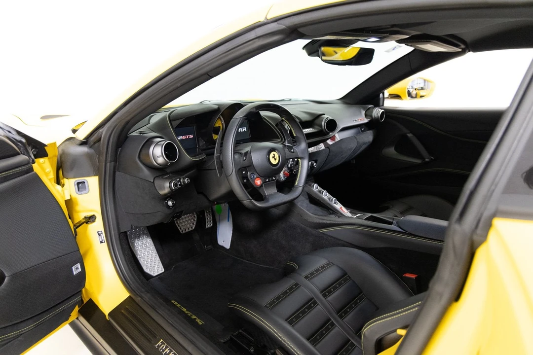 2021 Ferrari 812 GTS - Image 16 of 31
