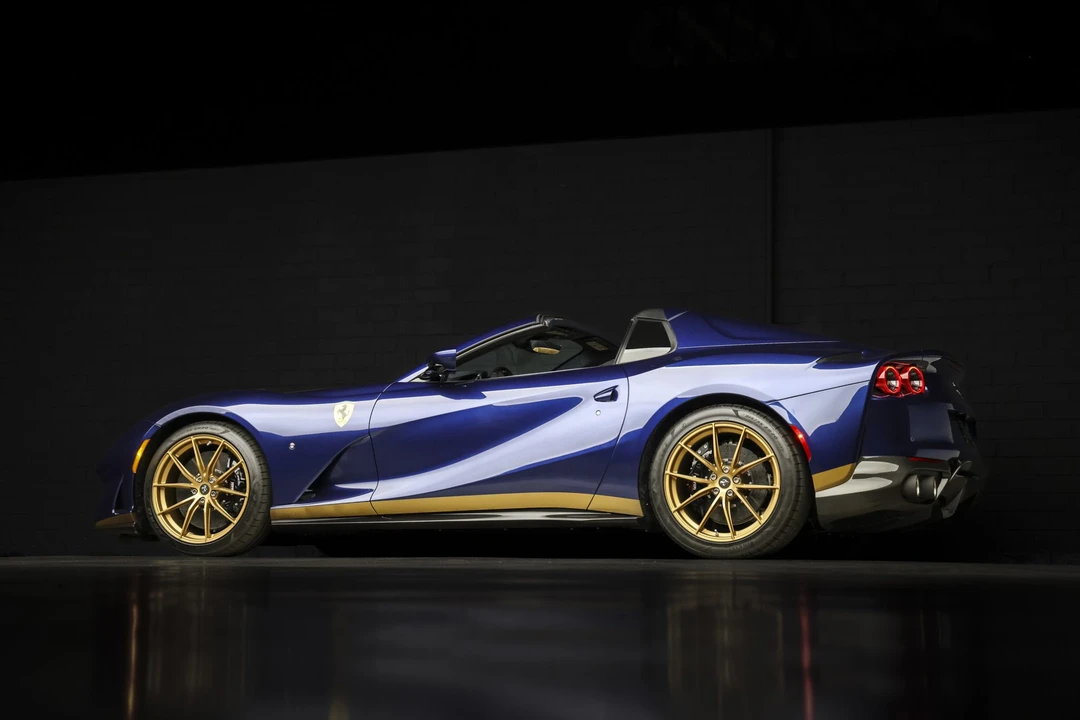 2021 Ferrari 812 GTS - Image 15 of 31