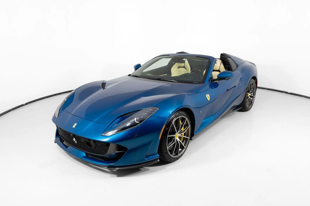 2021 Ferrari 812 - Image 2 of 31