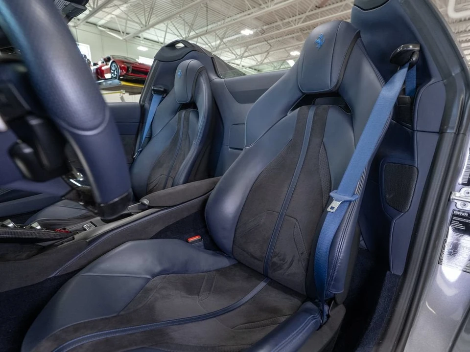 2021 Ferrari 812 GTS - Image 16 of 31