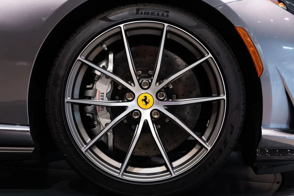 2021 Ferrari 812 GTS - Image 13 of 31