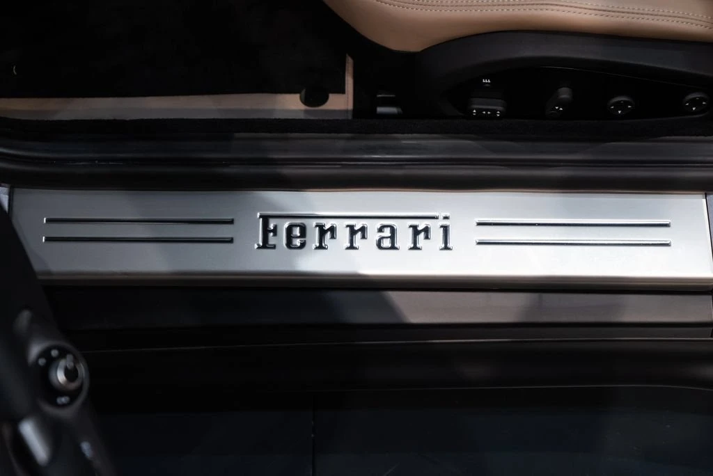 2021 Ferrari 812 GTS - Image 27 of 31