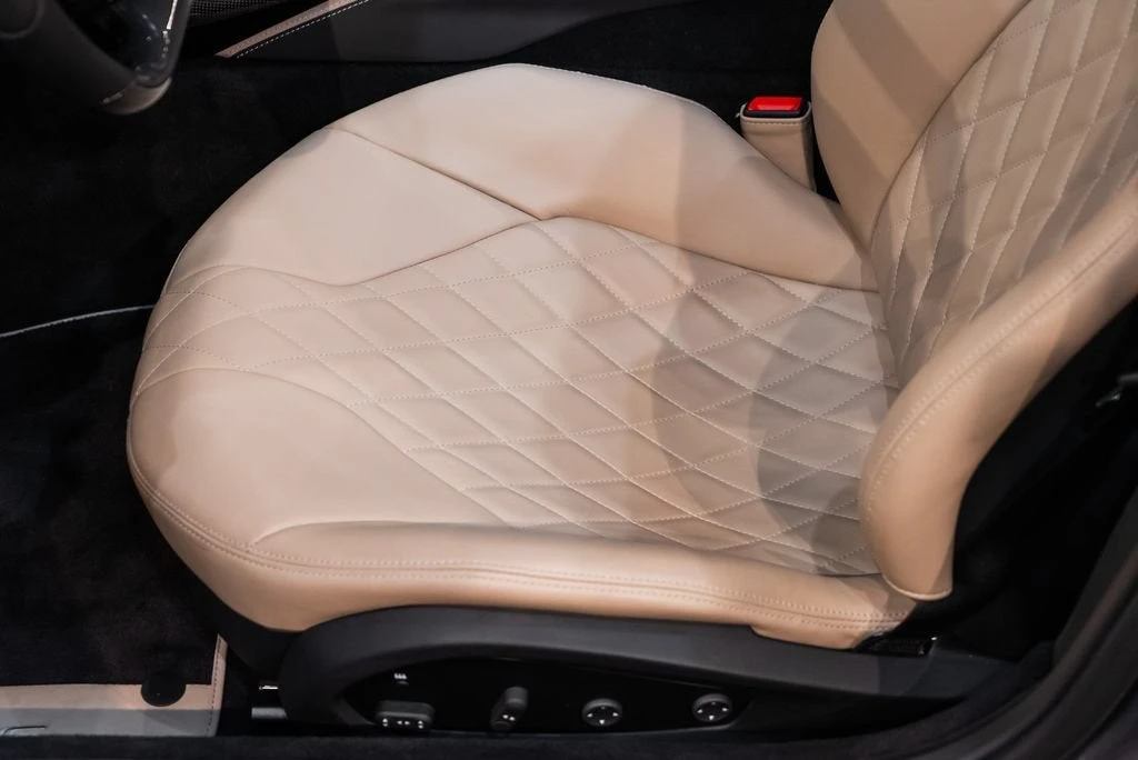2021 Ferrari 812 GTS - Image 28 of 31