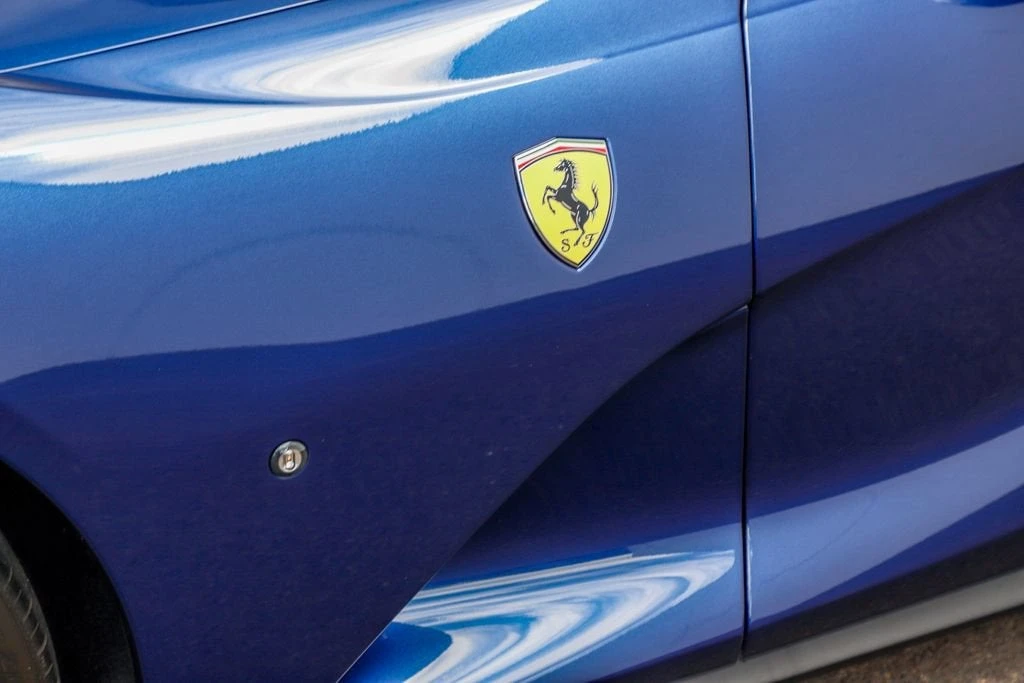 2021 Ferrari 812 GTS - Image 9 of 31