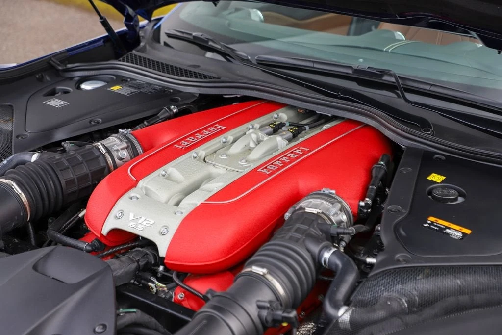 2021 Ferrari 812 GTS - Image 29 of 31