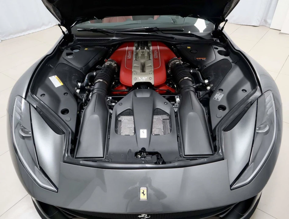 2021 Ferrari 812 GTS - Image 10 of 31