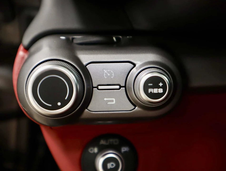 2021 Ferrari 812 GTS - Image 23 of 31