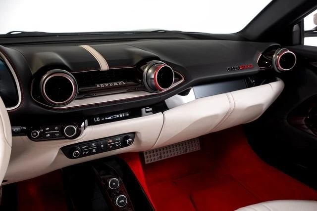 2021 Ferrari 812 GTS - Image 29 of 31