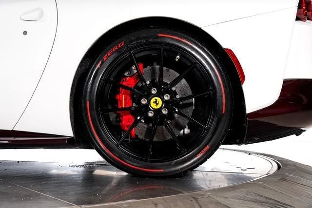 2021 Ferrari 812 GTS - Image 19 of 31