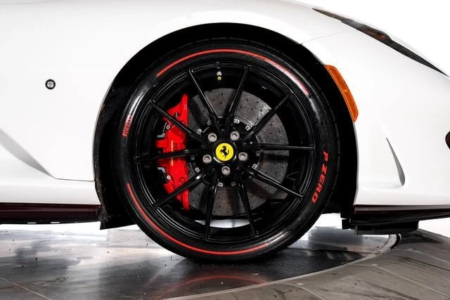 2021 Ferrari 812 GTS - Image 21 of 31