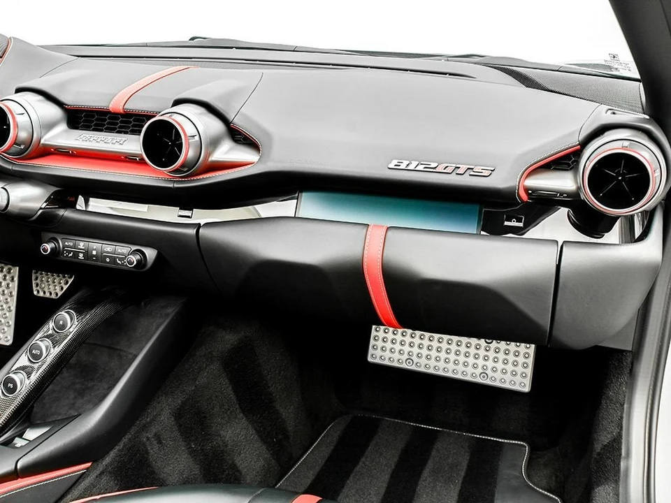 2021 Ferrari 812 GTS - Image 17 of 31