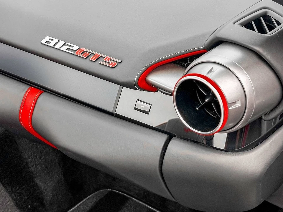 2021 Ferrari 812 GTS - Image 19 of 31