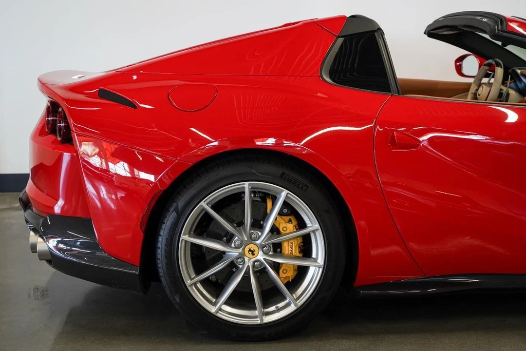 2021 Ferrari 812 GTS - Image 19 of 21