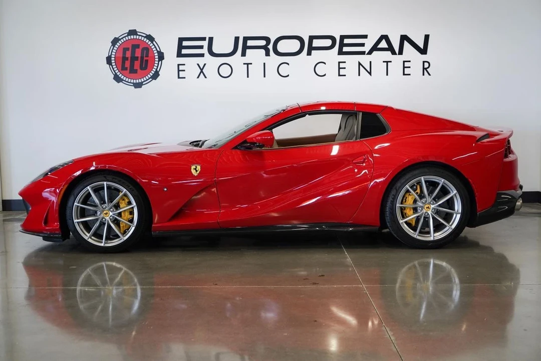 2021 Ferrari 812 GTS - Image 7 of 21