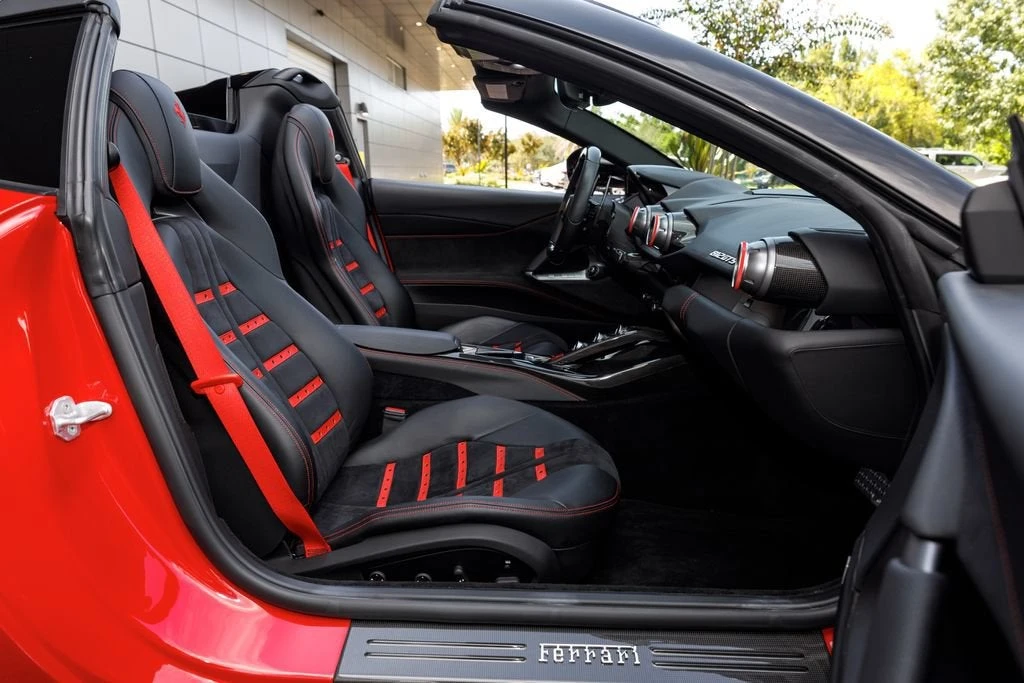 2021 Ferrari 812 GTS - Image 14 of 31