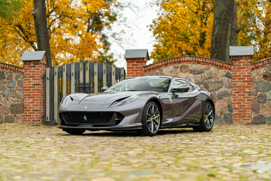 2021 Ferrari 812 GTS - Image 13 of 31
