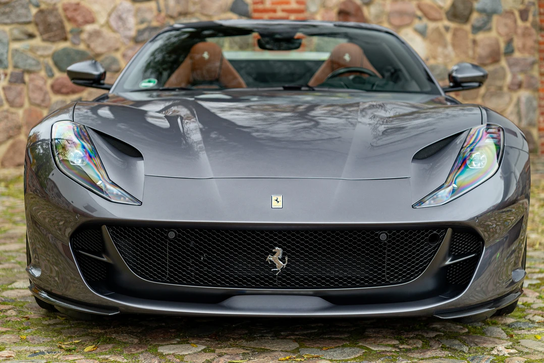 2021 Ferrari 812 GTS - Image 27 of 31