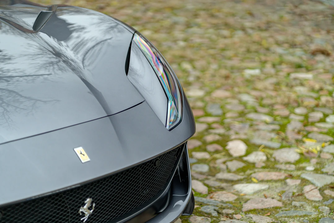 2021 Ferrari 812 GTS - Image 25 of 31