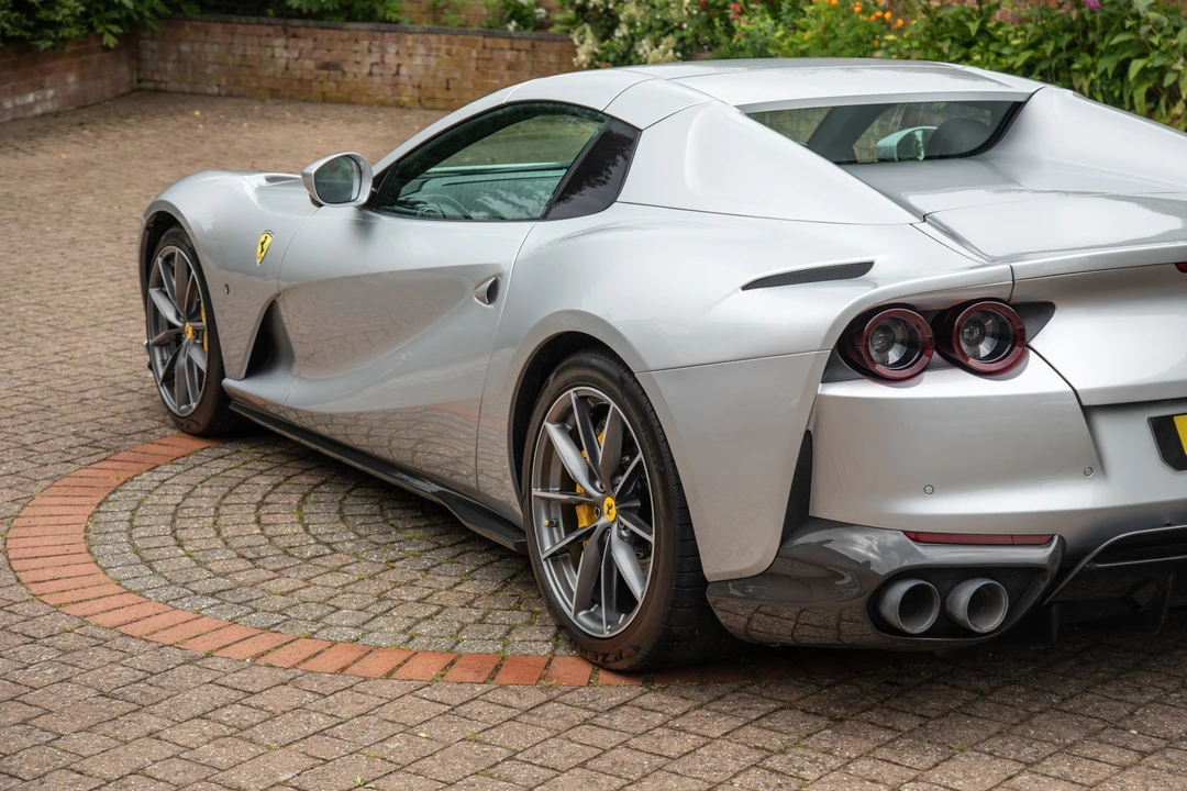 2021 Ferrari 812 GTS - Image 29 of 31