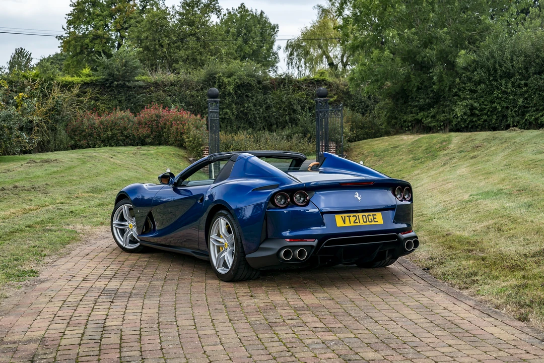 2021 Ferrari 812 GTS - Image 5 of 31