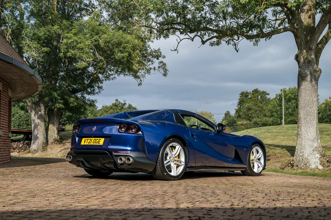 2021 Ferrari 812 GTS - Image 8 of 31