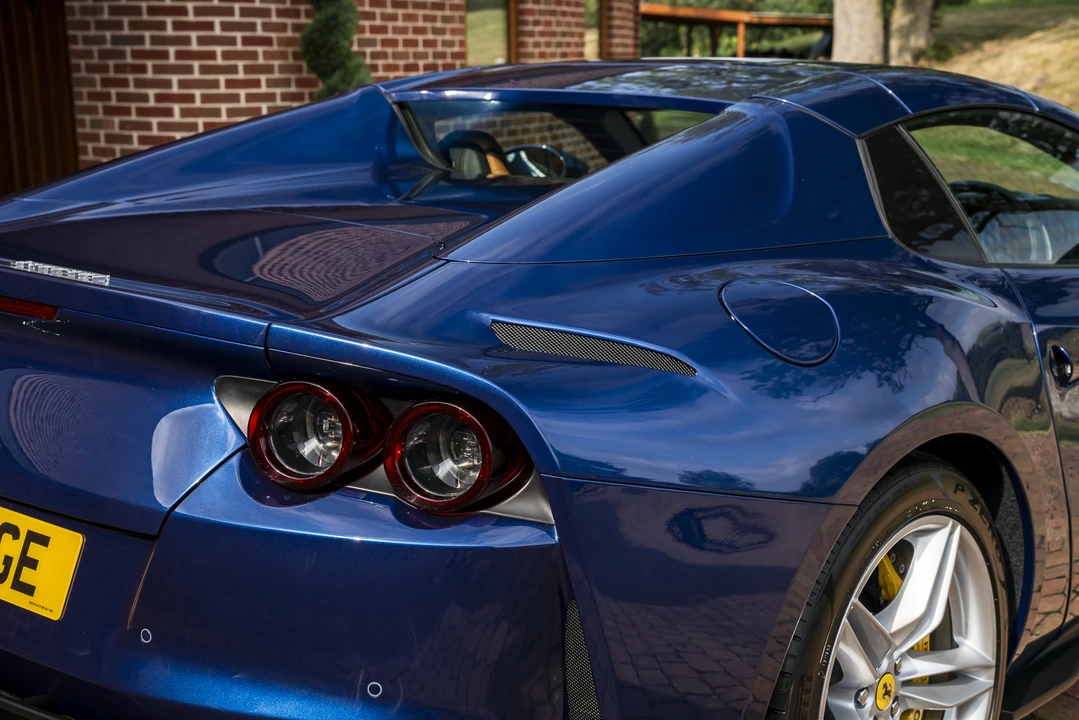 2021 Ferrari 812 GTS - Image 30 of 31