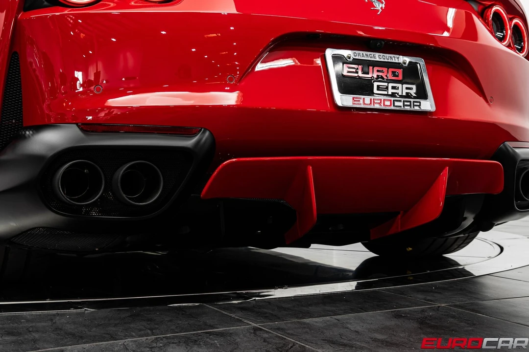 2021 Ferrari 812 Superfast - Image 20 of 31