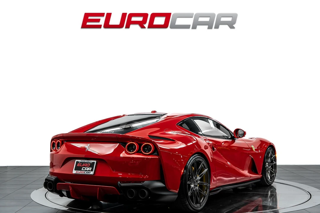 2021 Ferrari 812 Superfast - Image 5 of 31