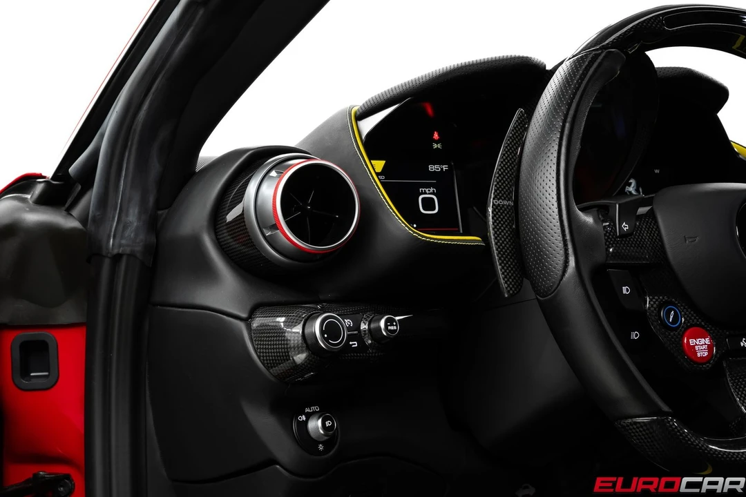2021 Ferrari 812 Superfast - Image 28 of 31