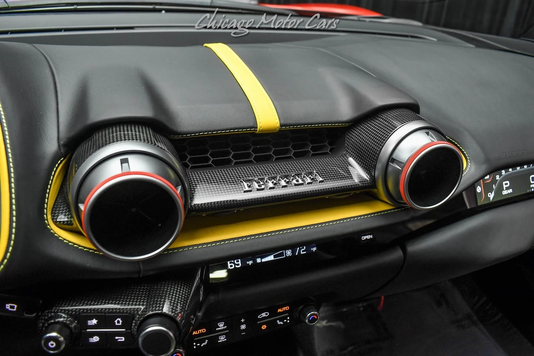 2021 Ferrari 812 Superfast - Image 19 of 31