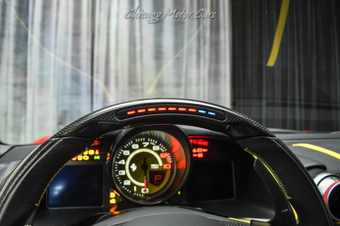 2021 Ferrari 812 Superfast - Image 10 of 31