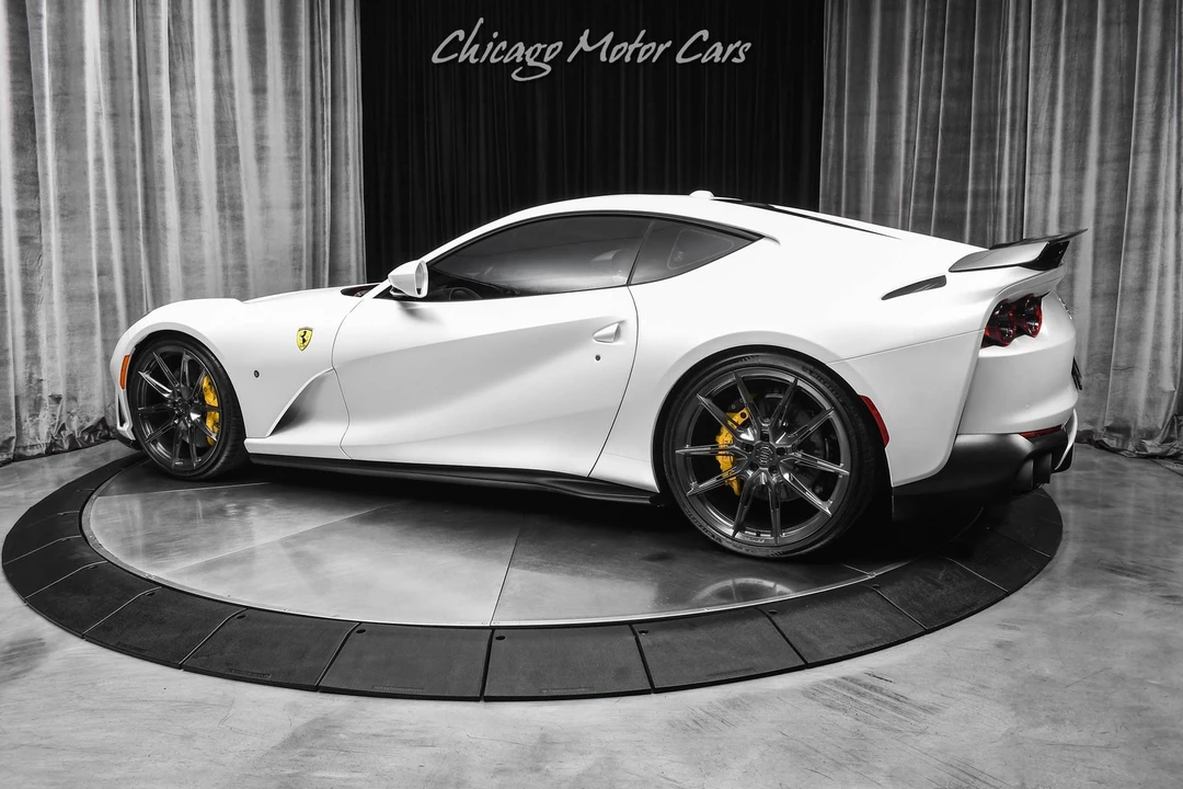 2021 Ferrari 812 Superfast - Image 3 of 31