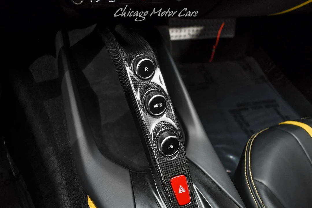 2021 Ferrari 812 Superfast - Image 21 of 31