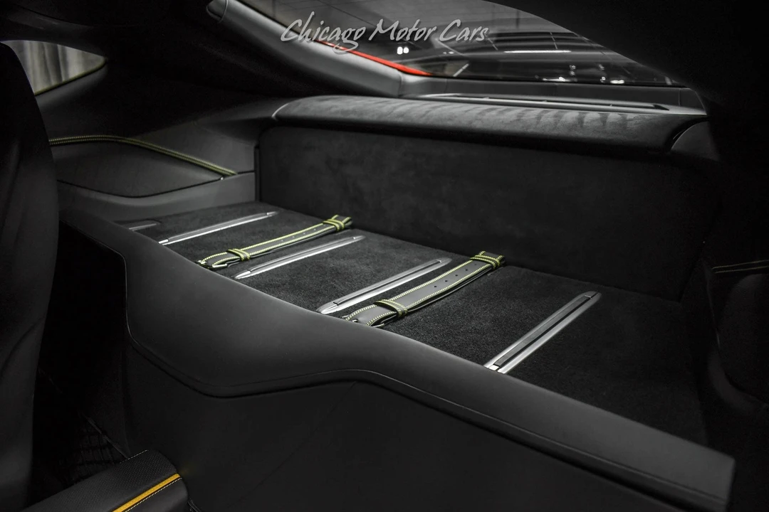 2021 Ferrari 812 Superfast - Image 30 of 31