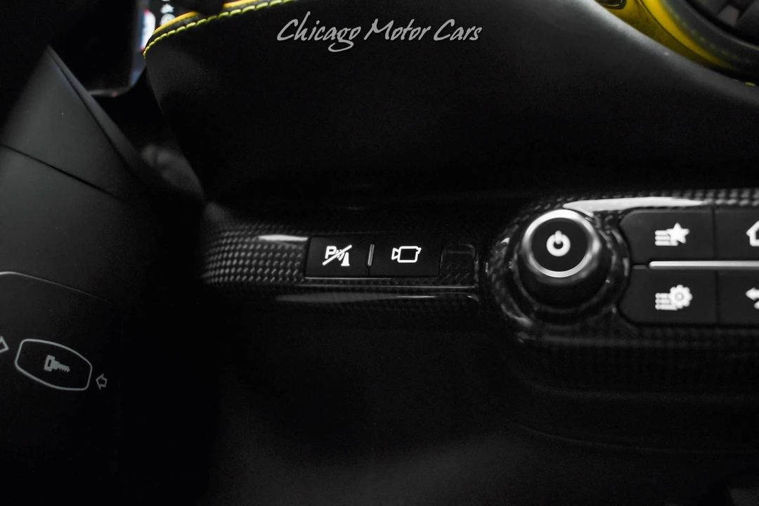 2021 Ferrari 812 Superfast - Image 17 of 31