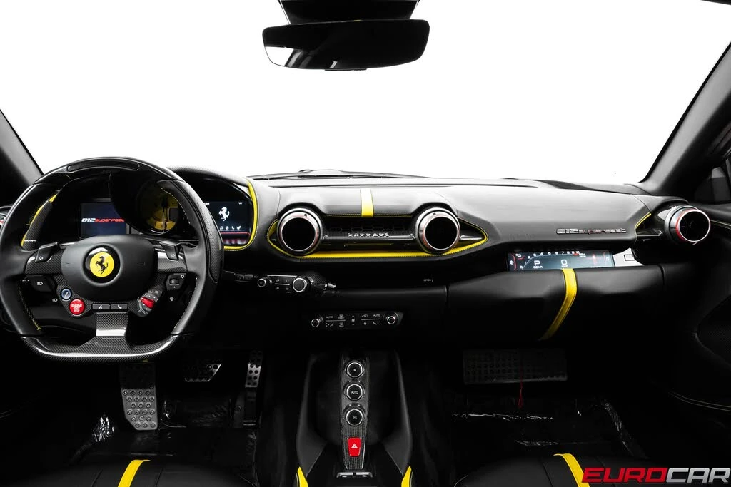 2021 Ferrari 812 Superfast - Image 27 of 31