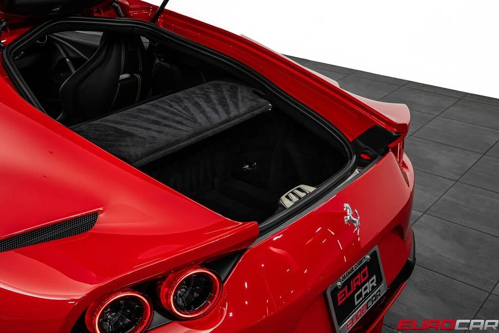 2021 Ferrari 812 Superfast - Image 21 of 31