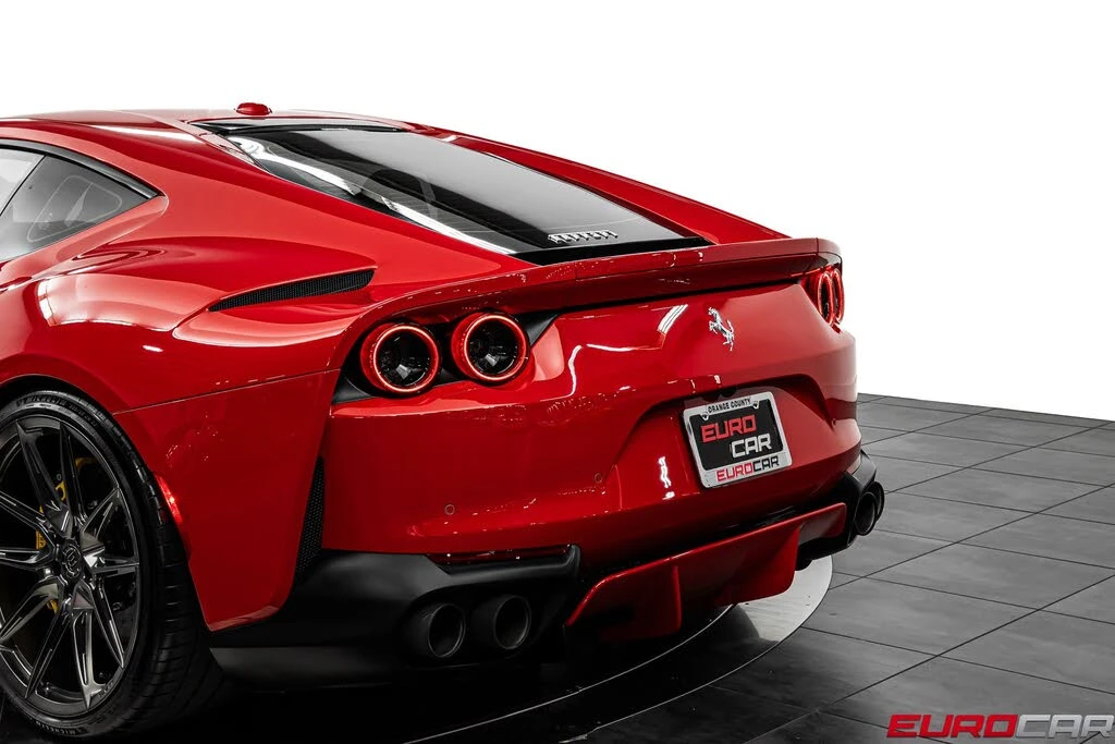 2021 Ferrari 812 Superfast - Image 17 of 31