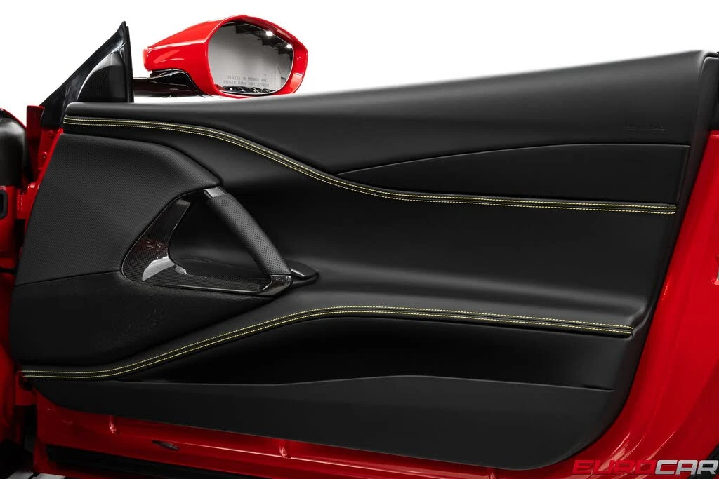 2021 Ferrari 812 Superfast - Image 26 of 31