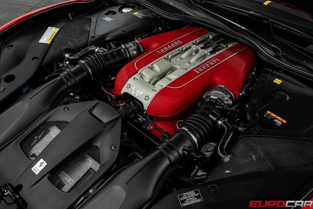 2021 Ferrari 812 Superfast - Image 10 of 31