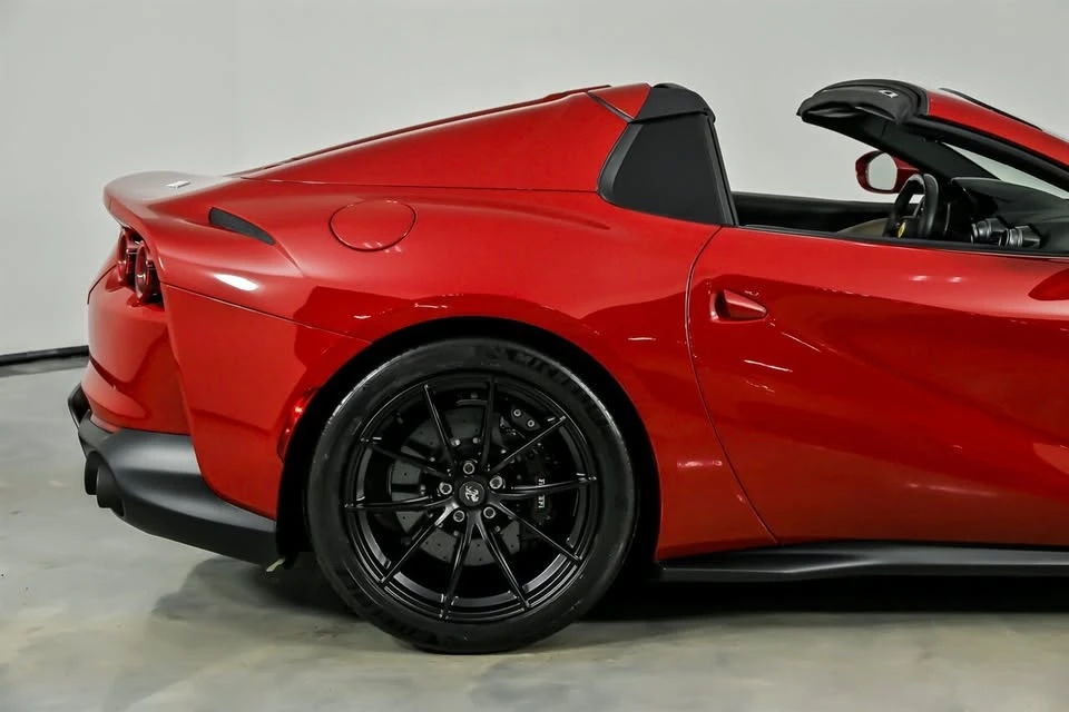 2021 Ferrari 812 GTS - Image 12 of 19